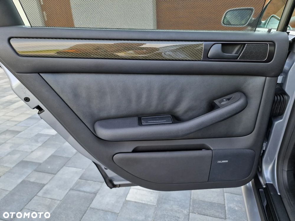 Audi RS6 Standard - 24