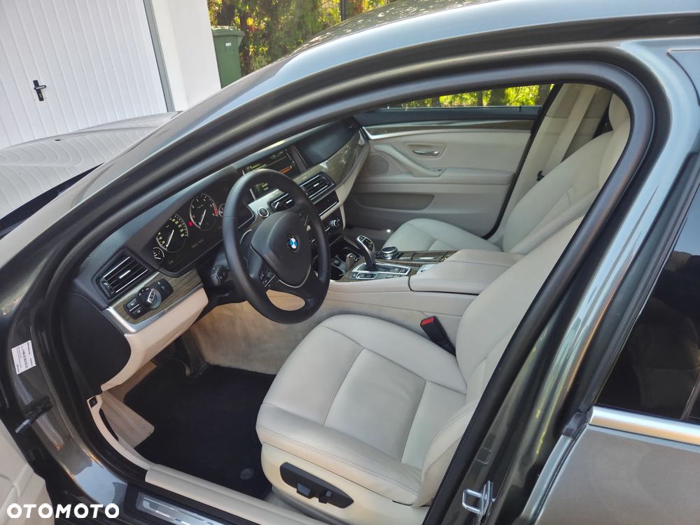 BMW Seria 5 525d xDrive Modern Line - 6