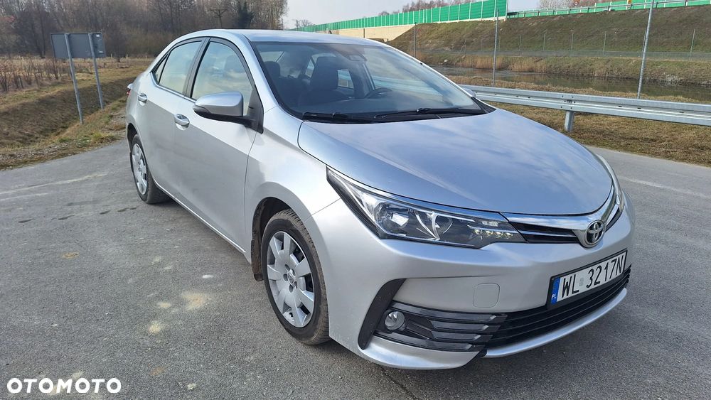 Toyota Corolla 1.6 Comfort - 13
