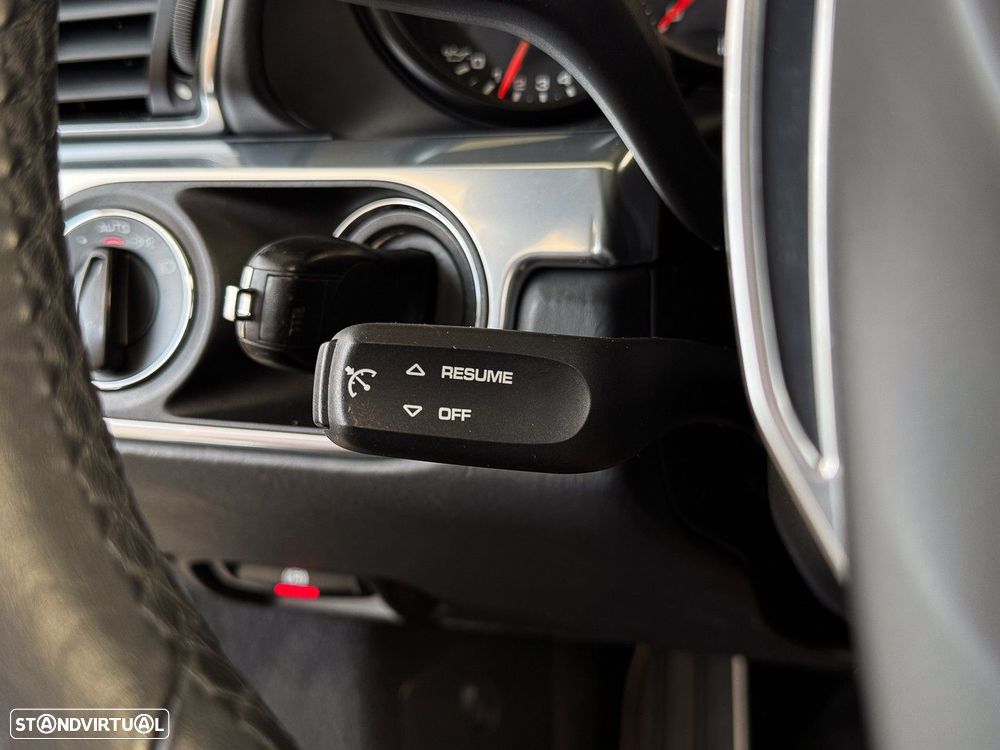 Porsche 911 (991) Carrera PDK - 32