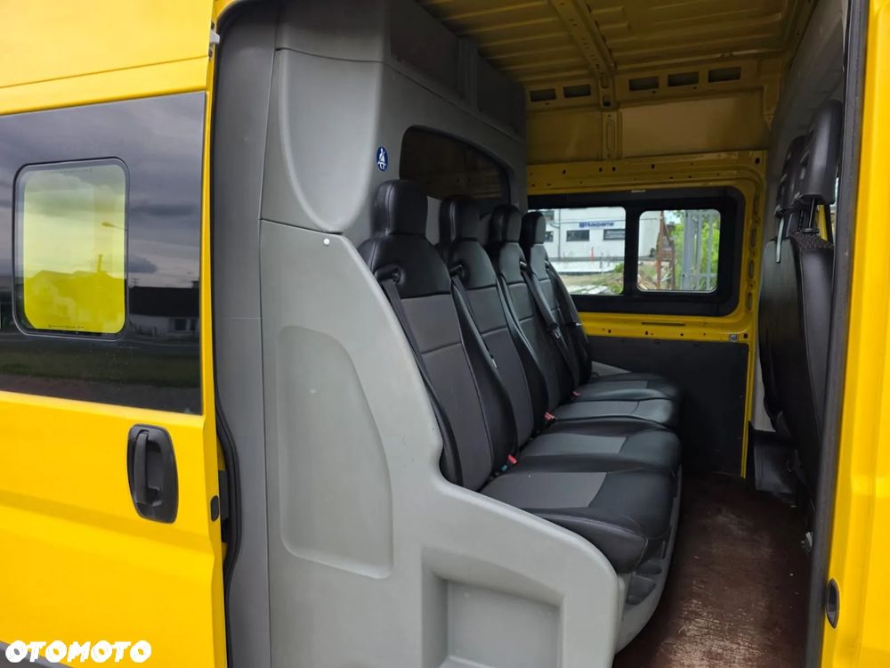 Peugeot Boxer Brygadówka (7-Osobowy) - 13