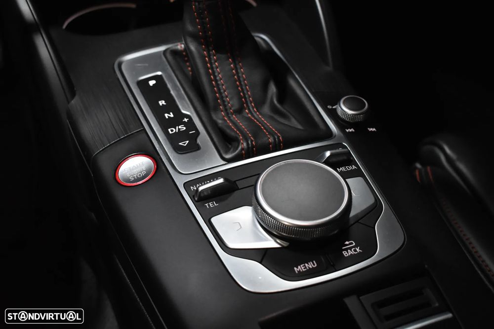 Audi RS3 Sportback 2.5 TFSI quattro S tronic - 33