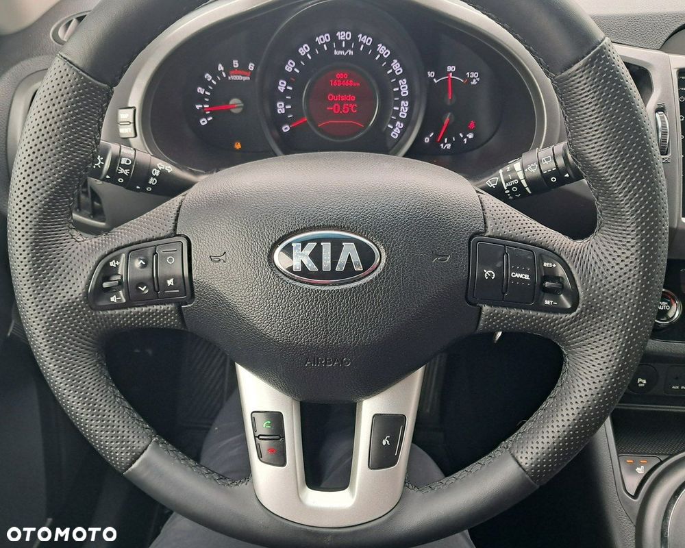 Kia Sportage - 16
