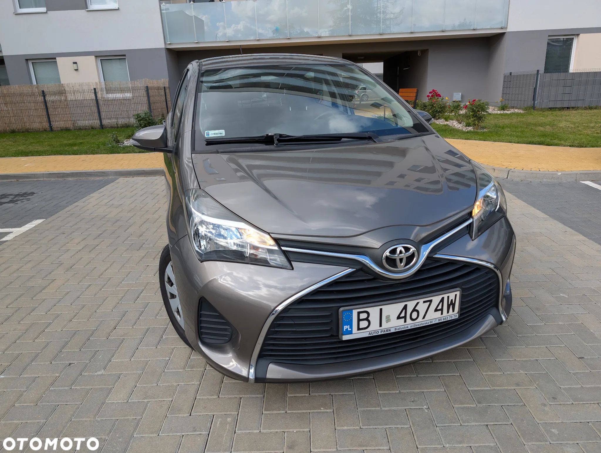 Toyota Yaris 1.0 Active - 1