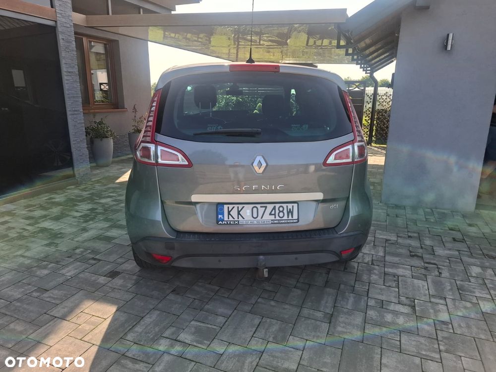 Renault Scenic 1.9 dCi Bose Edition - 10