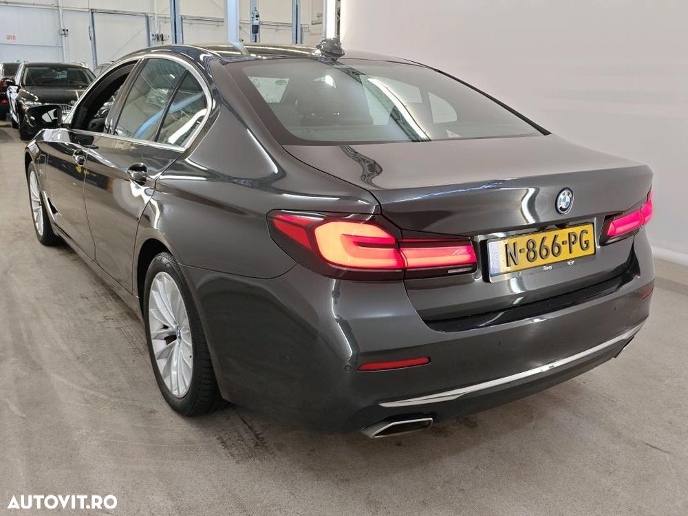 BMW Seria 5 530e xDrive AT PHEV - 3