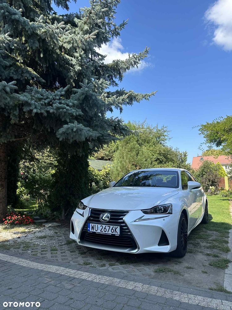 Lexus IS 200t / 300 Elegance - 1