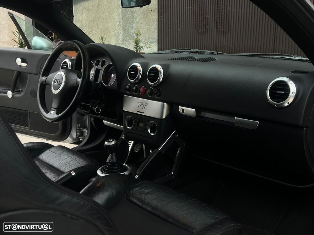 Audi TT Coupé - 10