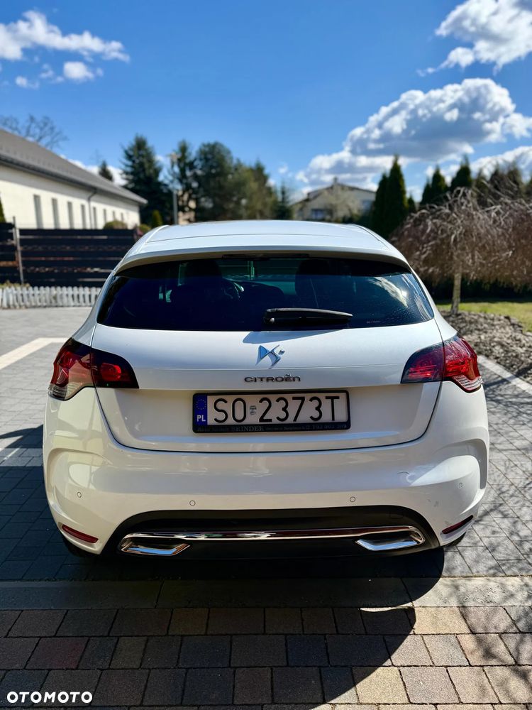 Citroën DS4 HDi 110 SoChic - 5