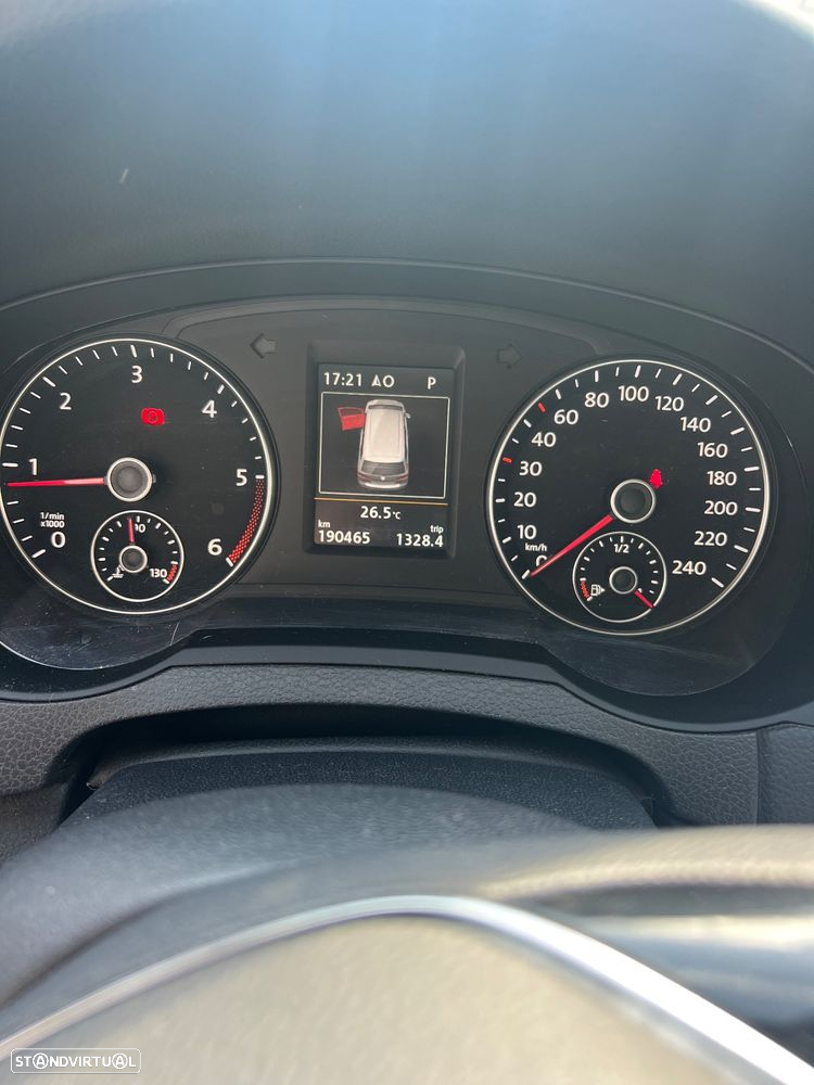 VW Sharan - 15