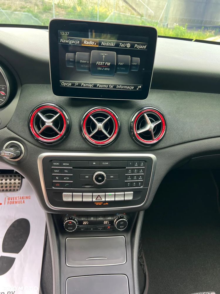 Mercedes-Benz CLA 250 4Matic 7G-DCT Sport - 23