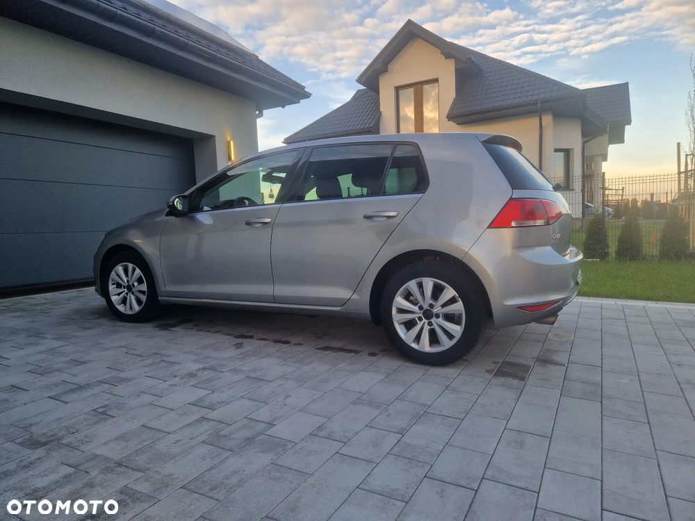 Volkswagen Golf 1.6 TDI Comfortline - 4