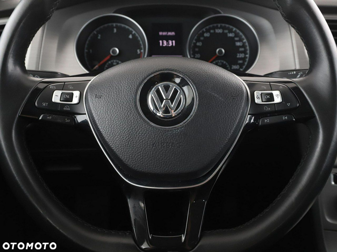 Volkswagen Golf 1.6 TDI 4Motion BlueMotion Technology Comfortline - 21