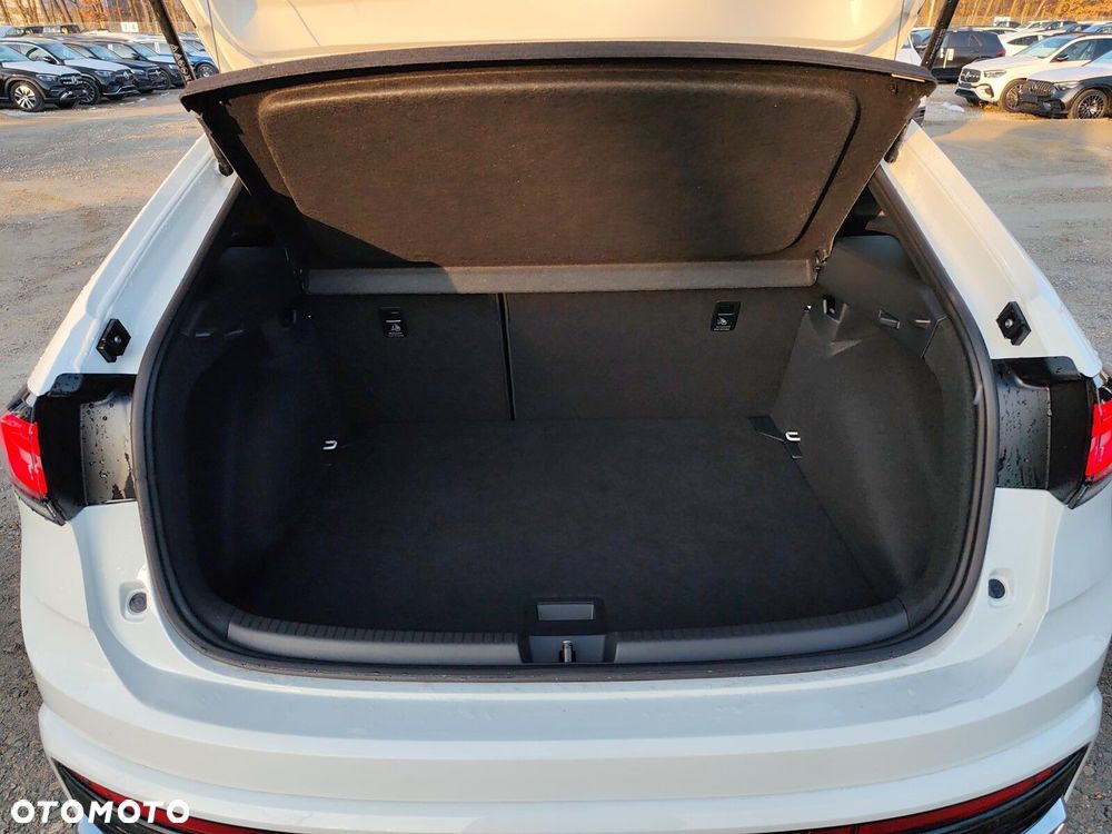 Volkswagen Taigo 1.5 TSI ACT R-Line Plus DSG - 24