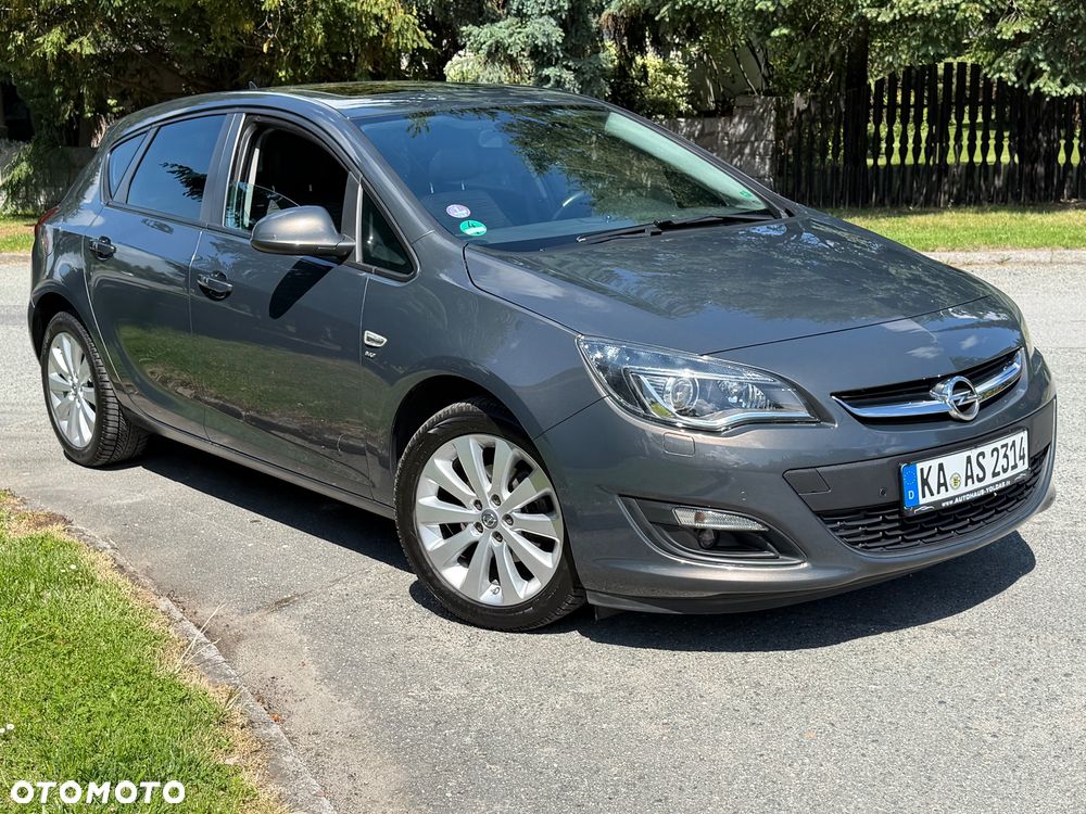 Opel Astra 1.4 Turbo Exklusiv - 10
