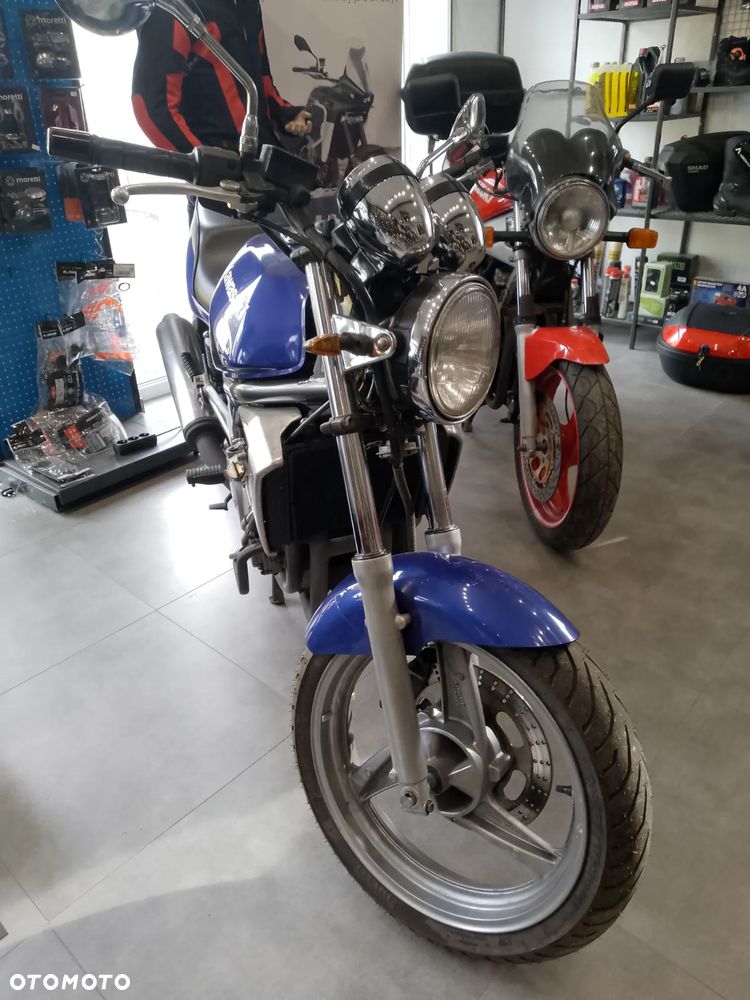 Kawasaki ER - 8