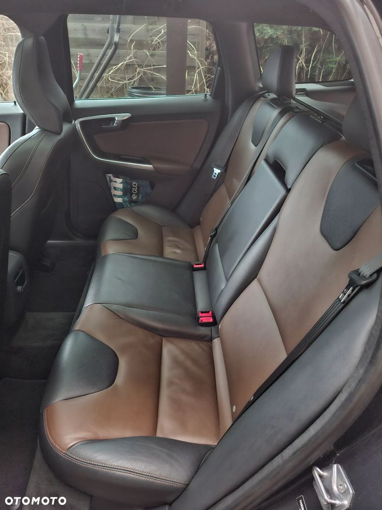 Volvo XC 60 T6 AWD Kinetic - 14