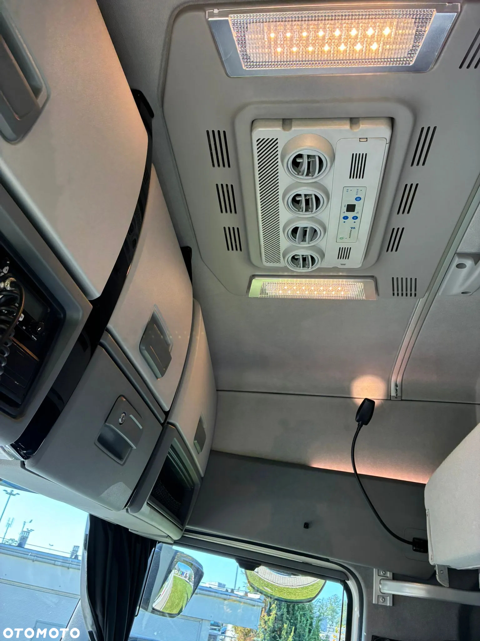 Renault Renault T480 Sleeper Cab - 8