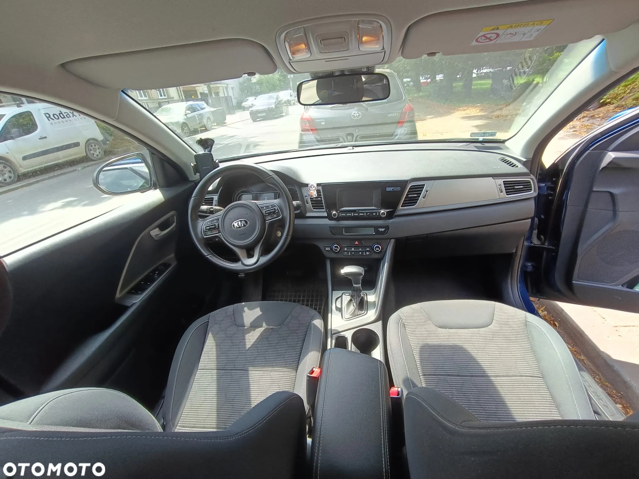 Kia Niro 1.6 GDI Hybrid M - 6