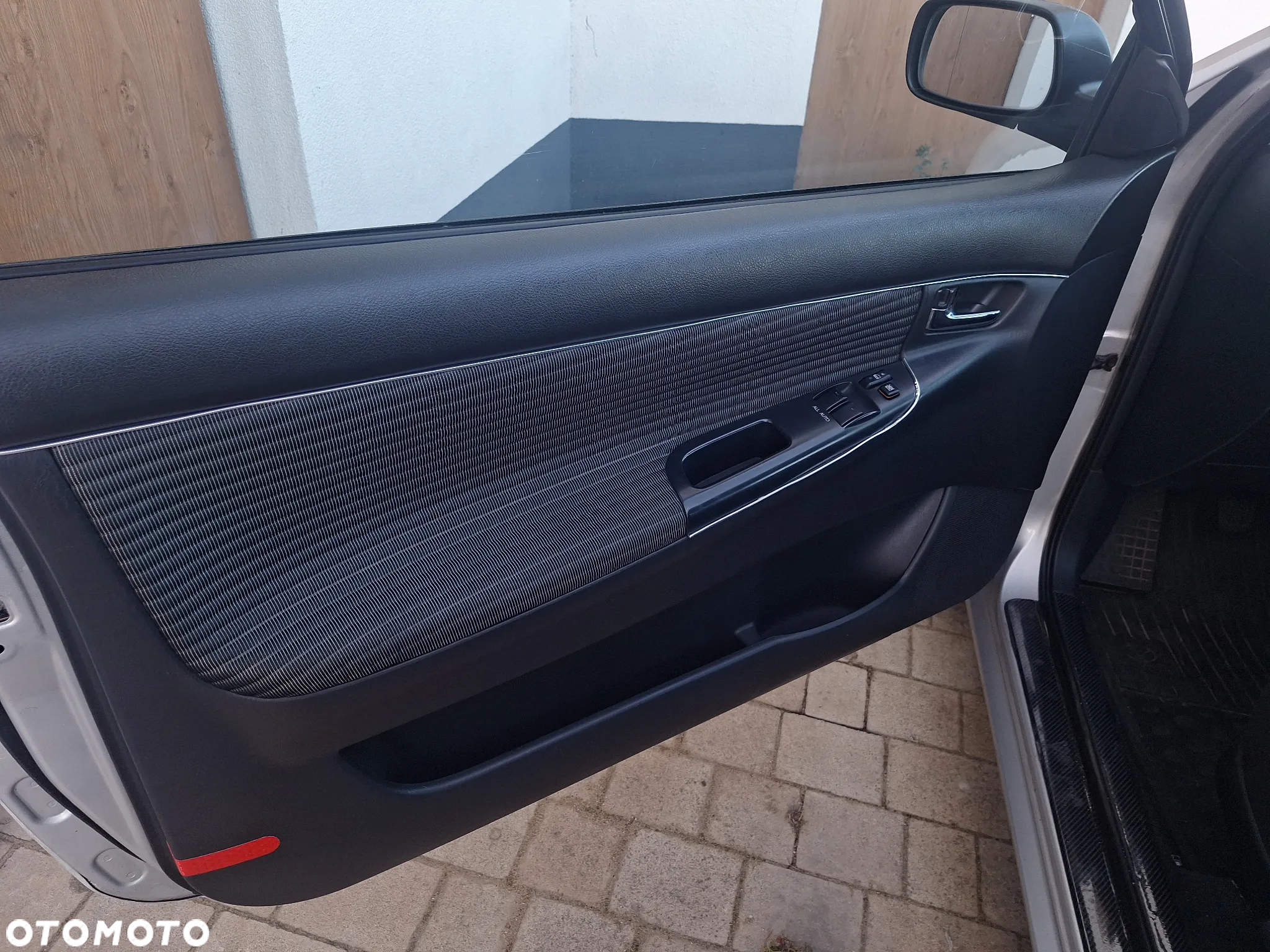 Toyota Corolla 1.6 VVT-i Luna - 6