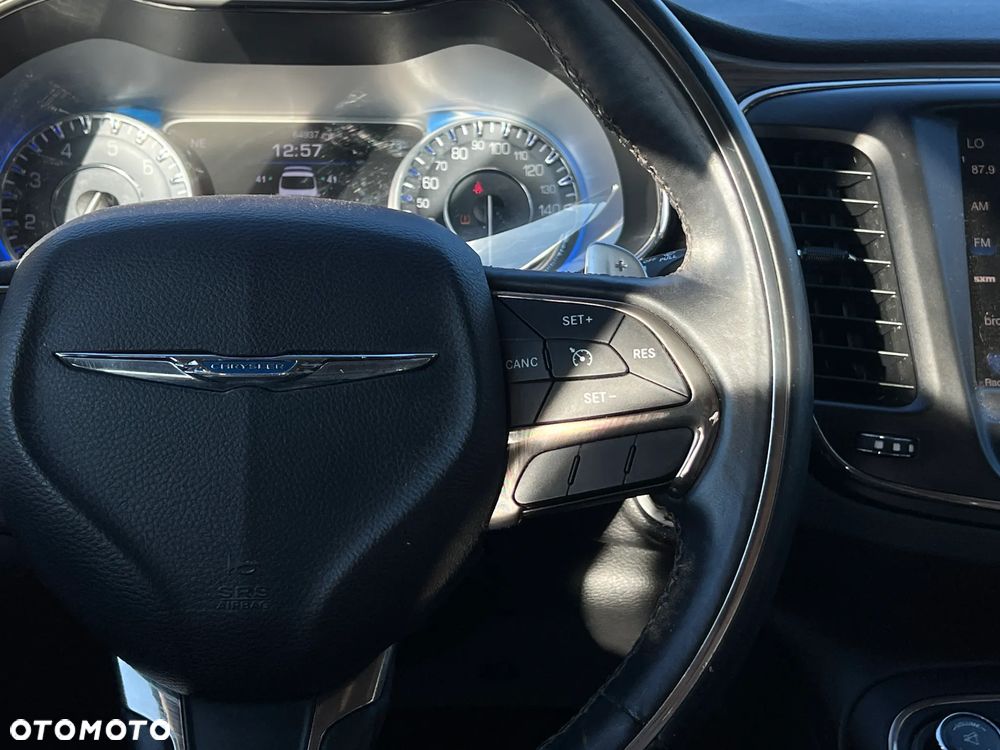 Chrysler 200 - 15