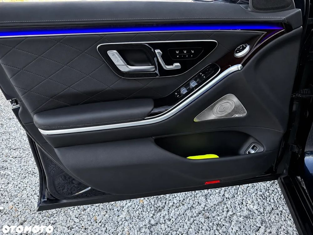 Mercedes-Benz Klasa S 580e 4Matic 9G-TRONIC - 23