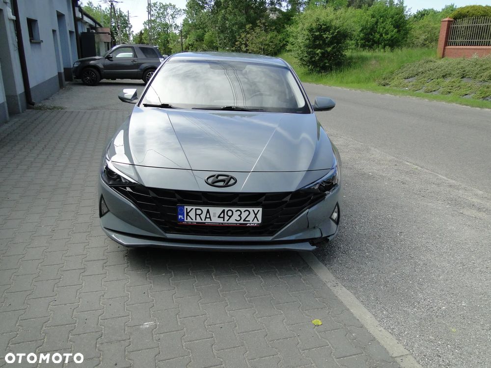 Hyundai Elantra 1.6 Smart CVT - 8