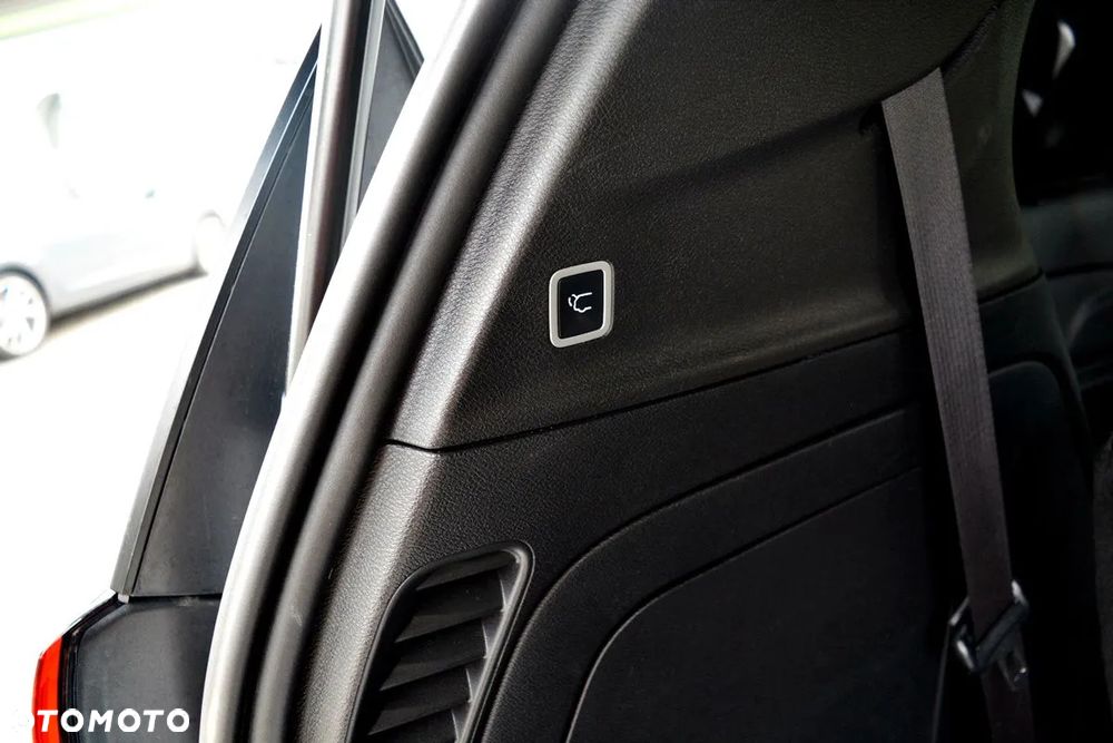 Chrysler Pacifica - 10