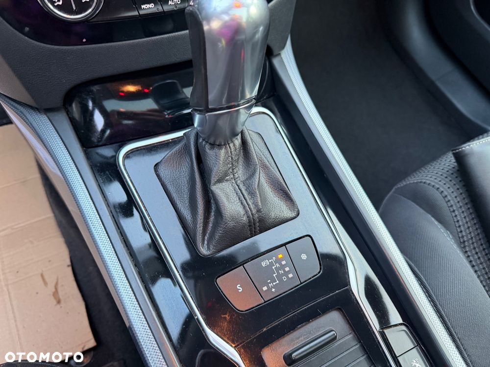 Peugeot 508 BlueHDi 120 EAT6 Stop&Start Allure - 18