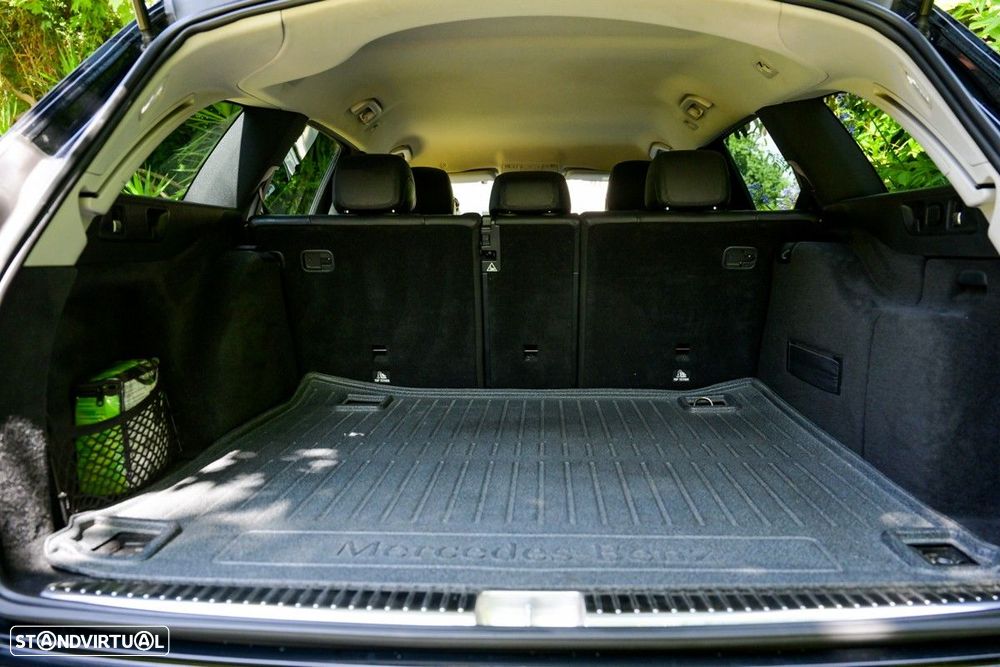 Mercedes-Benz E 220 d Avantgarde - 56