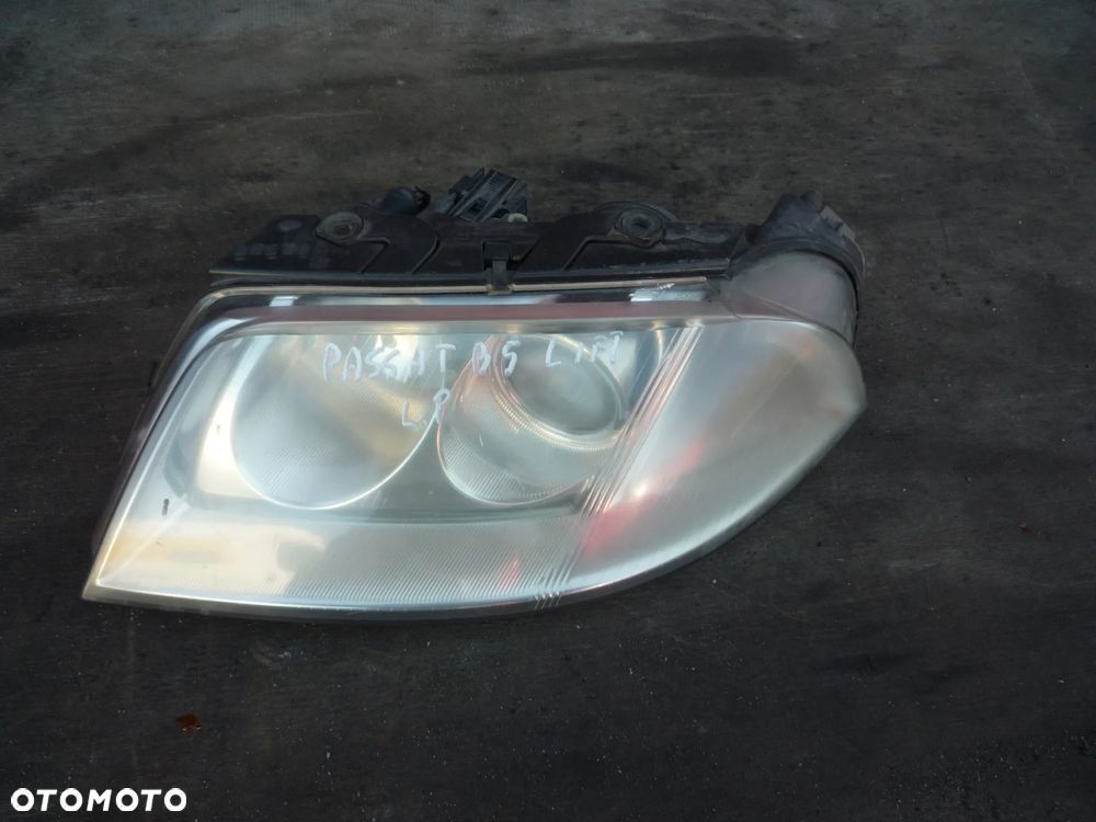 VW PASSAT B5 LIFT LAMPA PRZEDNIA  PRAWA LUB LEWA - 11