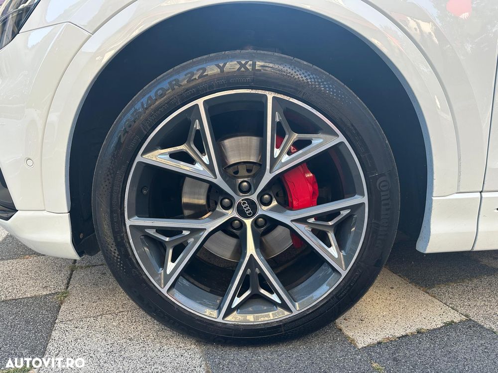 Audi Q8 - 11