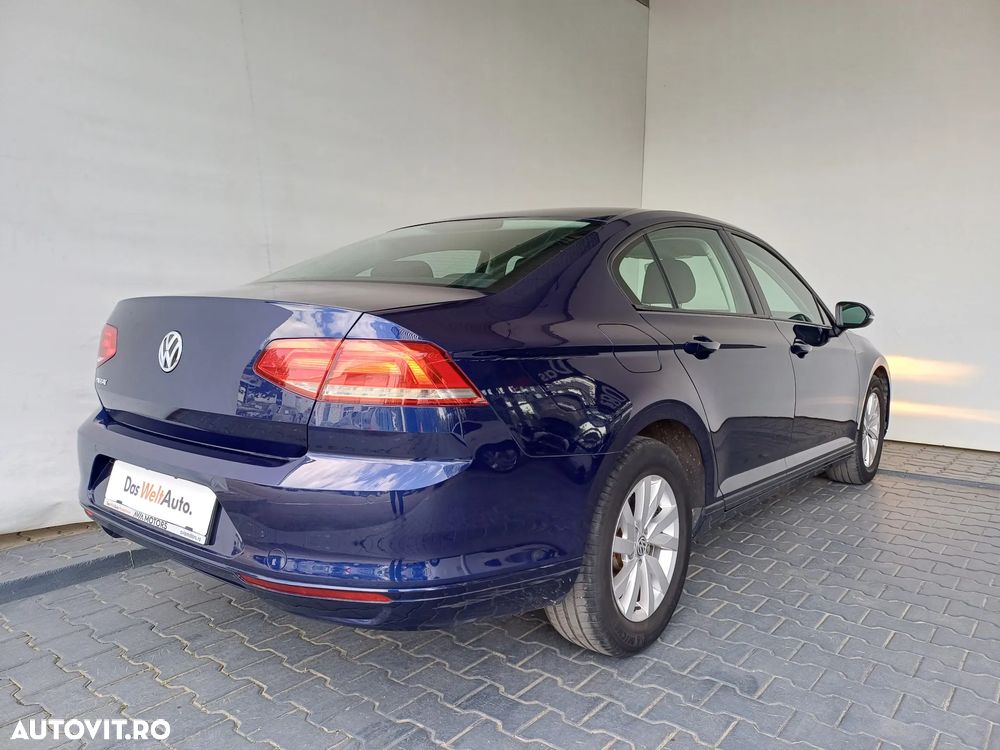 Volkswagen Passat - 28