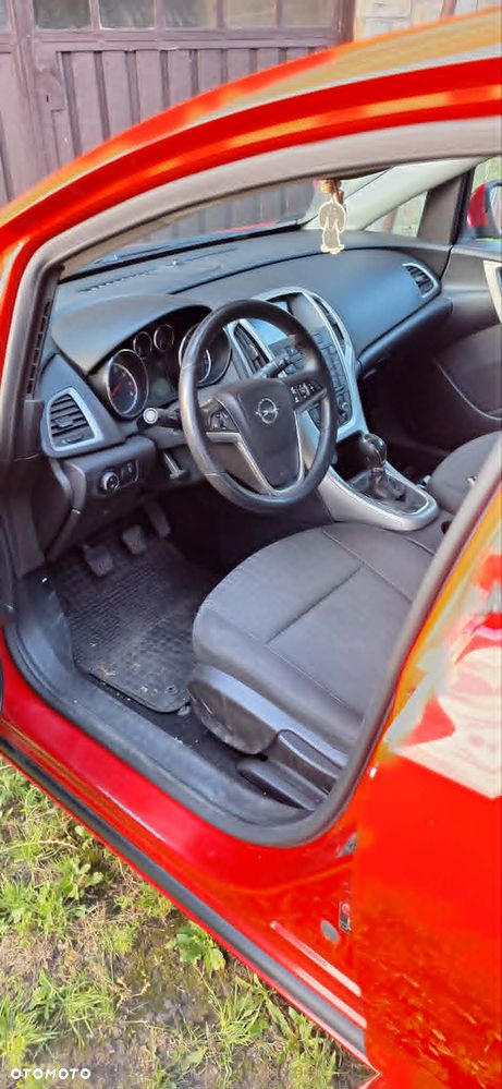 Opel Astra 1.6 T Enjoy - 14