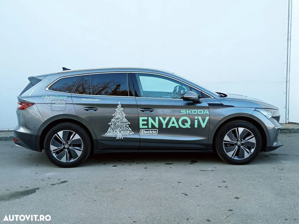 Skoda Enyaq iV Electric 80 - 7