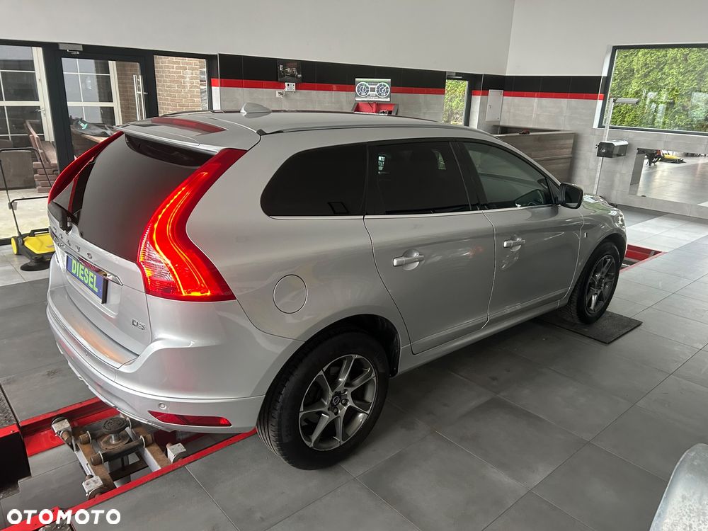 Volvo XC 60 D3 Geartronic Momentum - 9