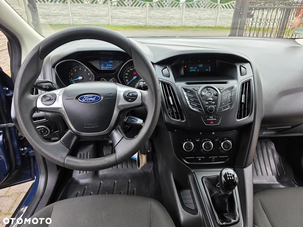 Ford Focus 1.0 EcoBoost Trend - 35