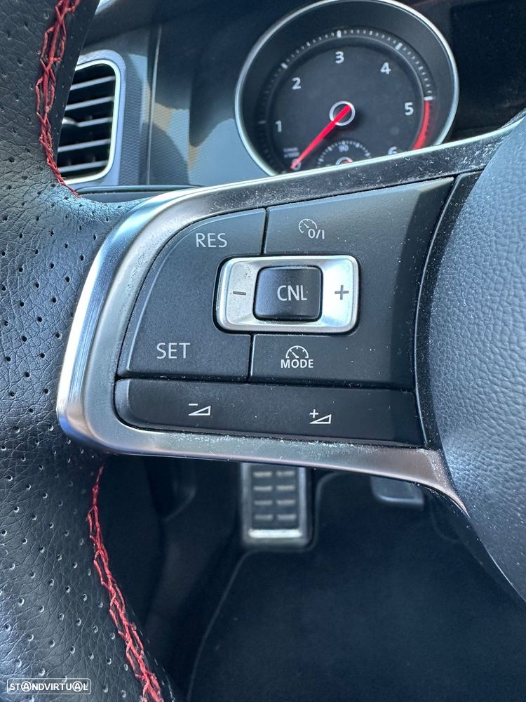 VW Golf GTD 2.0 TDI SCR DSG - 6