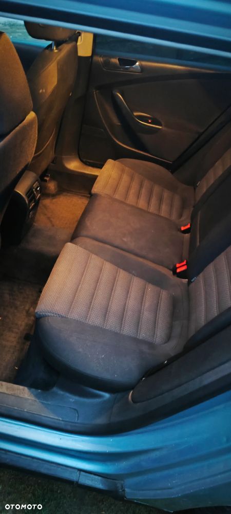 Volkswagen Passat Variant - 8