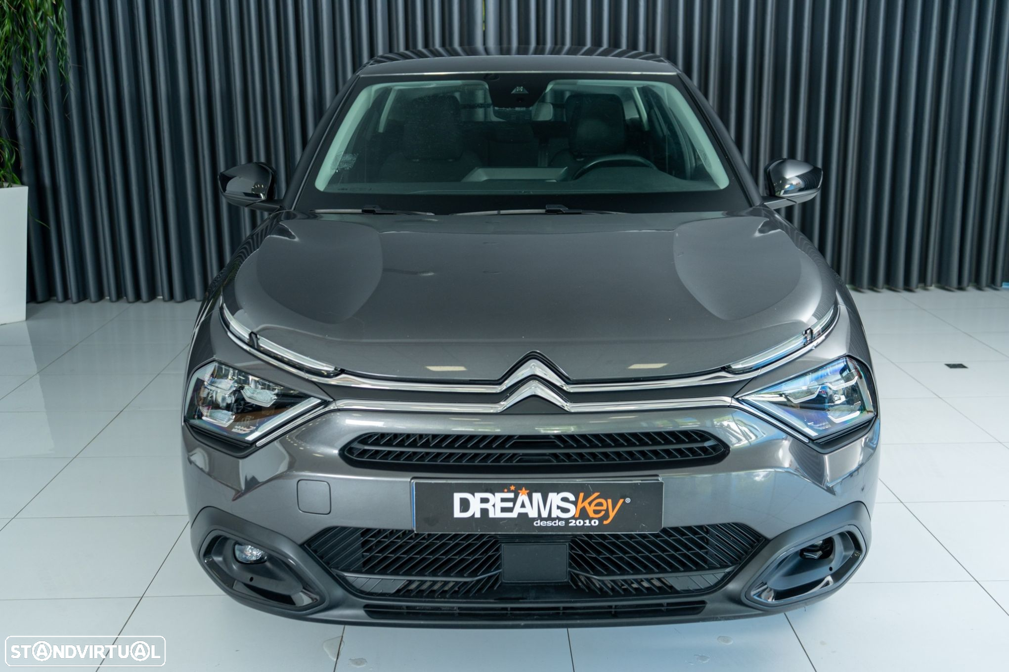 Citroën C4 PureTech 130 Stop&Start EAT8 SHINE - 9