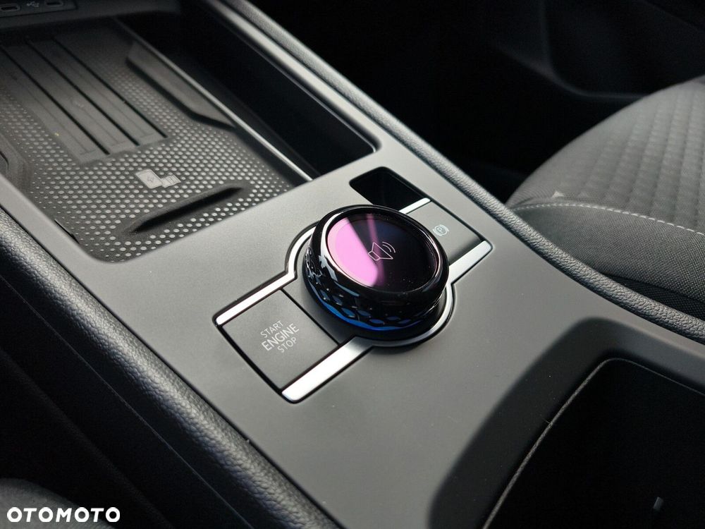 Volkswagen T-Roc 1.5 TSI Life DSG - 23