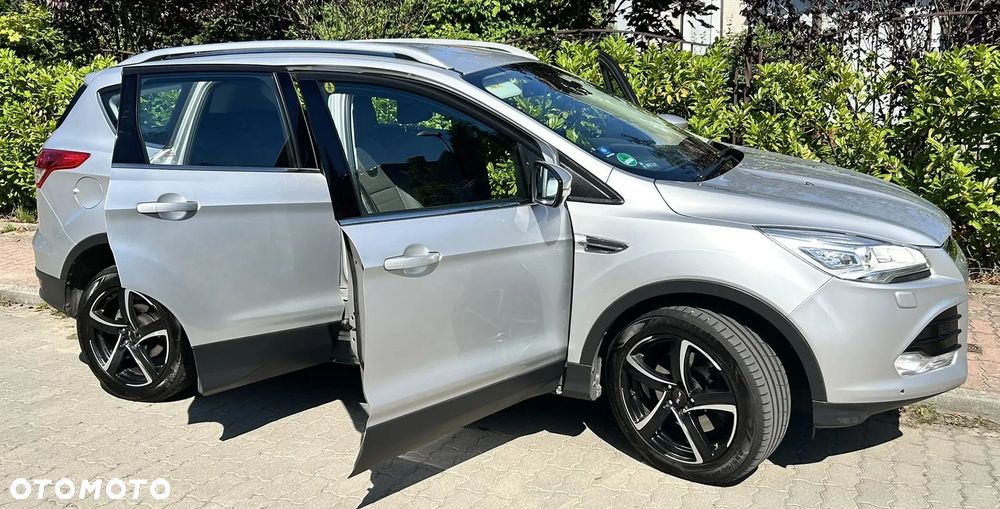 Ford Kuga 2.0 TDCi 4x4 Titanium - 5