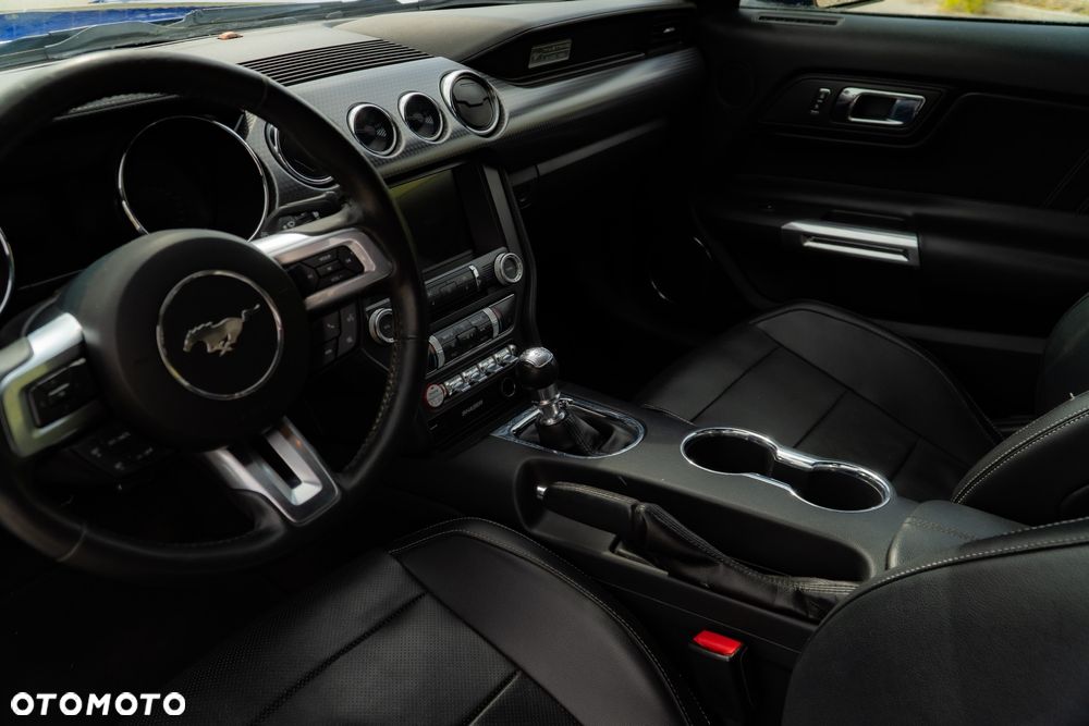 Ford Mustang 5.0 V8 GT - 11