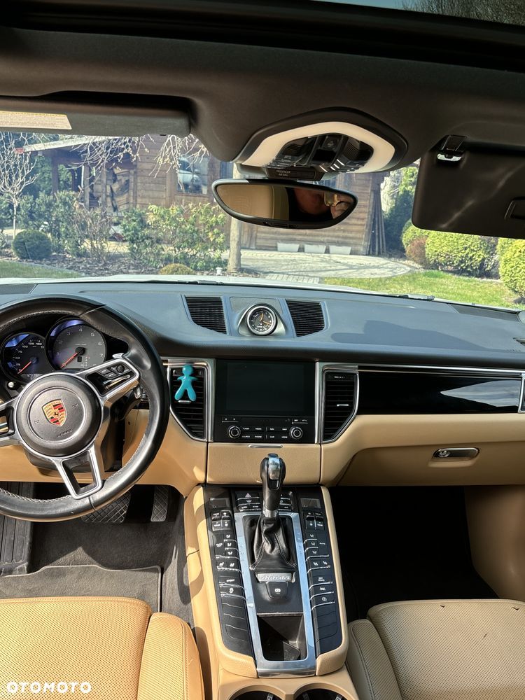 Porsche Macan S - 11