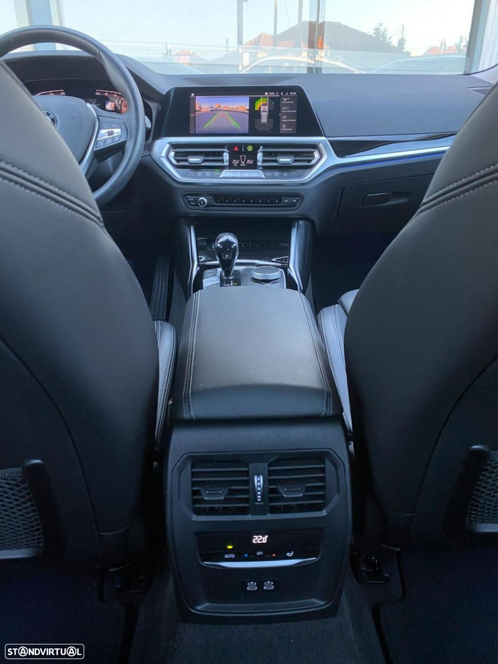 BMW 320 i Touring Line Sport - 29