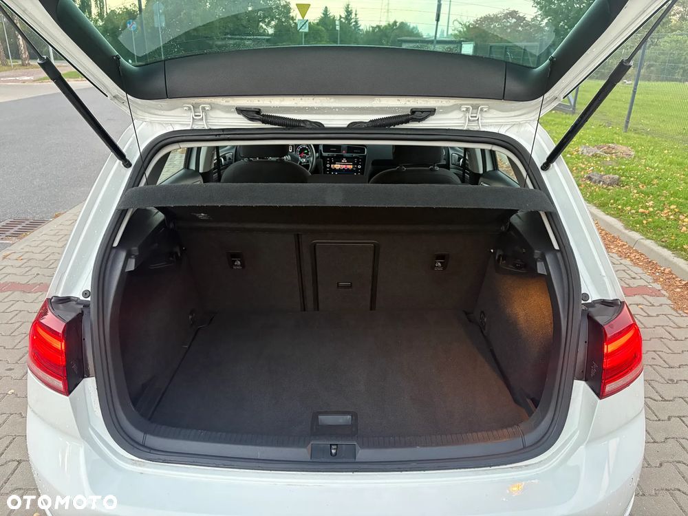 Volkswagen Golf 1.4 TSI DSG Sound - 10
