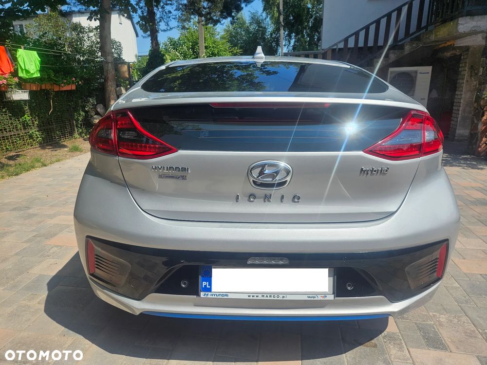 Hyundai IONIQ Hybrid Platinum - 30