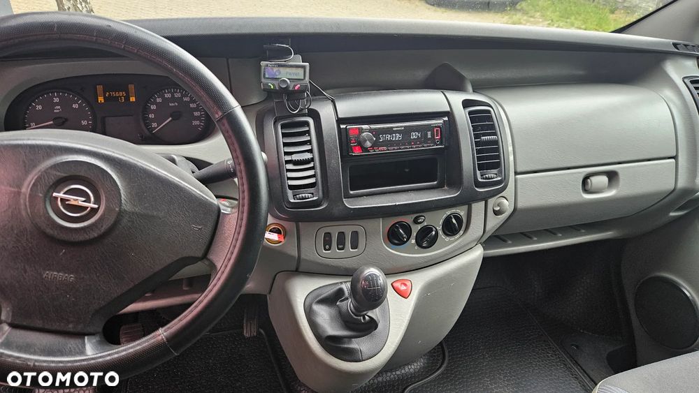 Opel Vivaro - 12