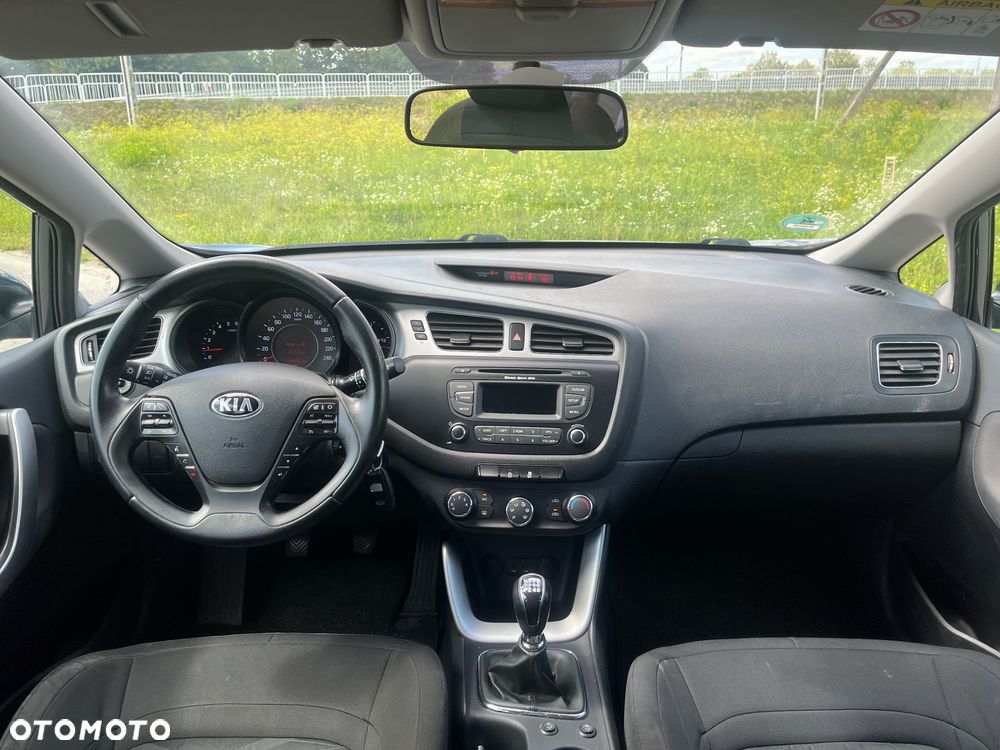 Kia Ceed 1.6 CRDi 128 ISG Edition 7 - 16