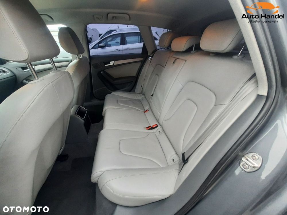 Audi A4 Avant - 33